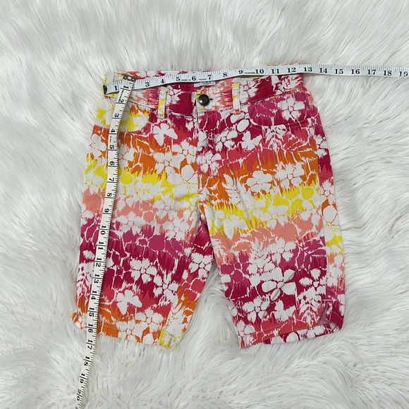 💝 10/$10 💝 Colorful Tropical Long Shorts Juniors CHILDREN'S PLACE Size 10 - Picture 3 of 6